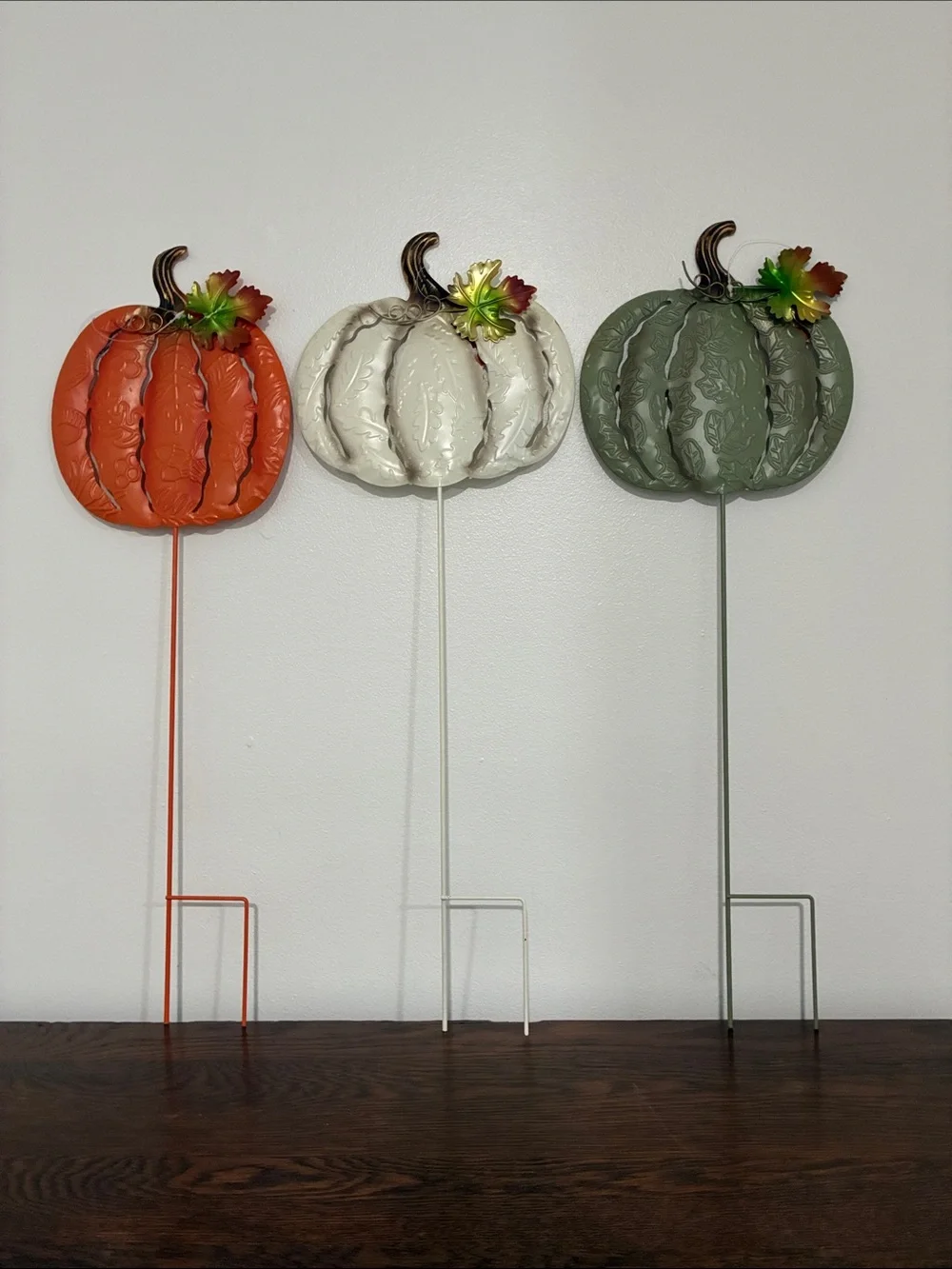 NWT- Set of 3- Embossed Leaf Design- Metal Pumpkin Yard Stakes